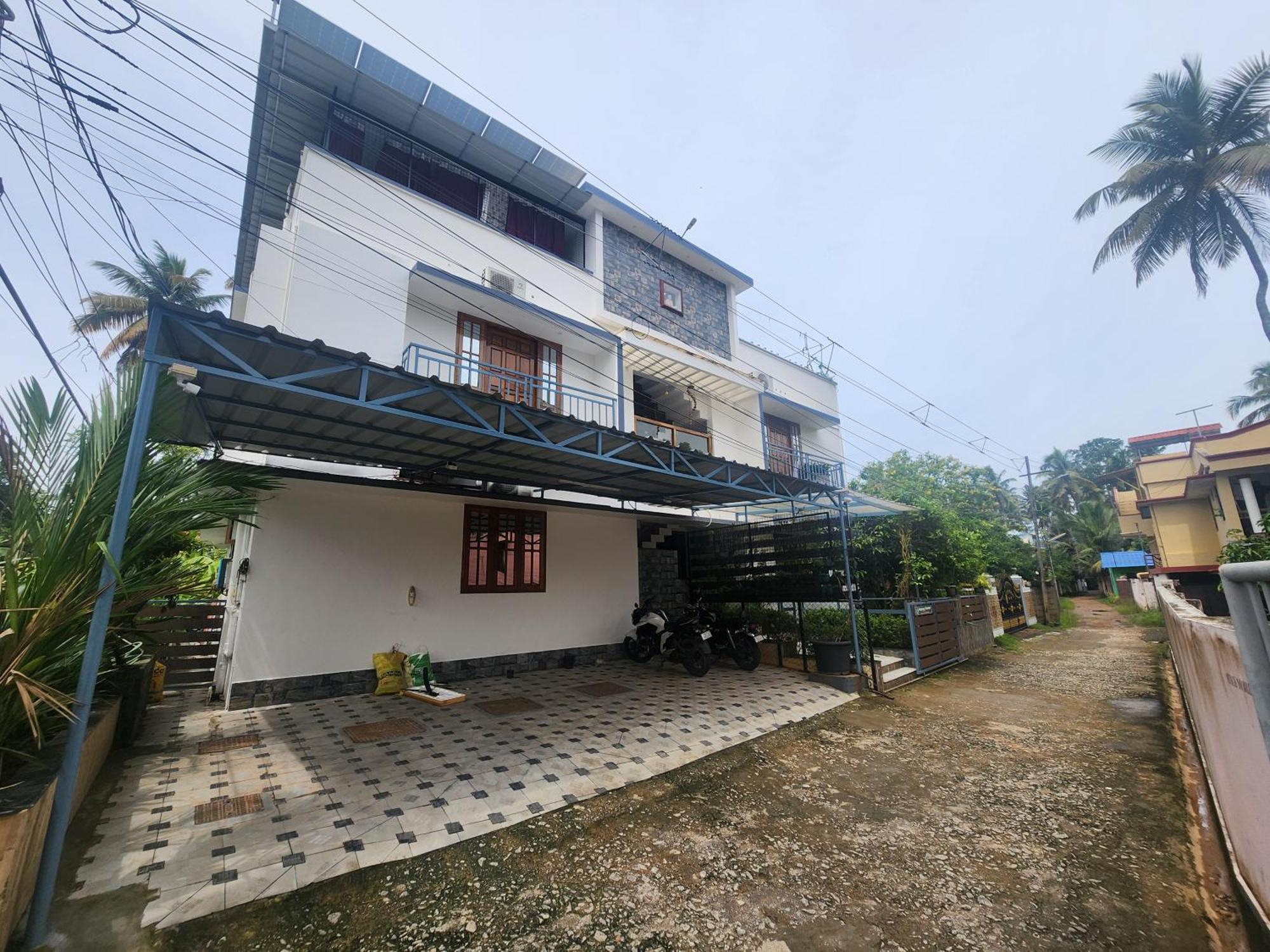 Happyhomes Homestay Thiruvananthapuram Екстериор снимка